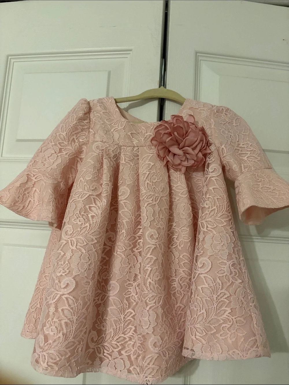 Laura Ashley London Girls Lace Bell Sleeve Dress Delicate Pink 12 Months EUC